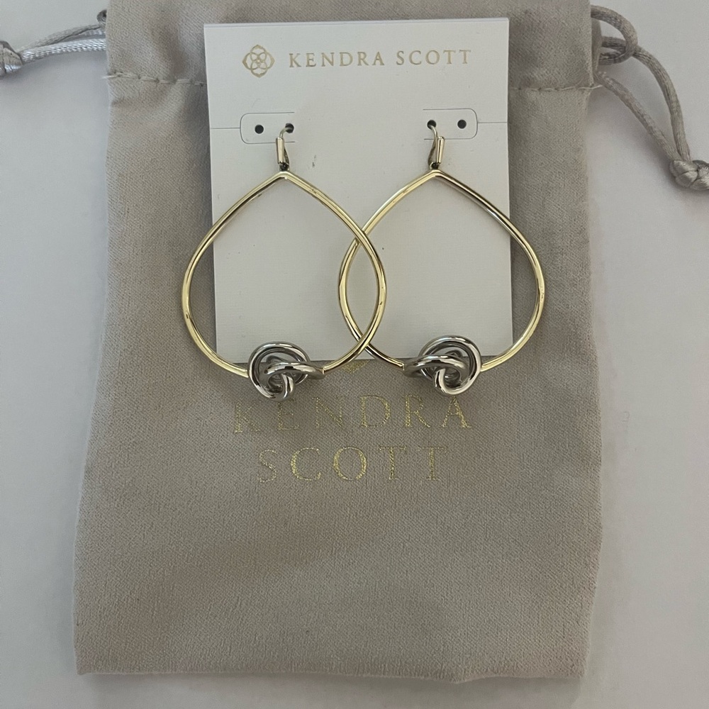 Kendra Scott Gold and Solver Presleigh Drop earrings